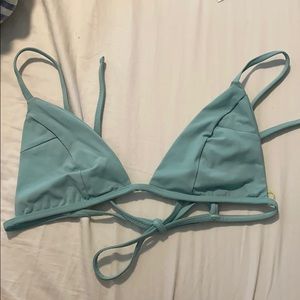 NWOT Moana Bikini Top